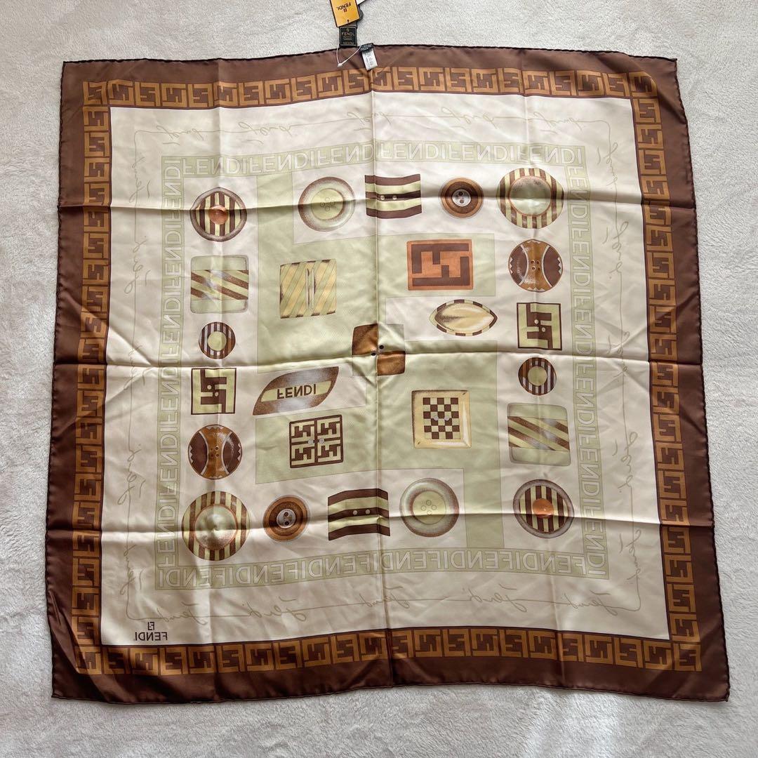 未使用タグ付　フェンディ　FENDI　スカーフ　ズッカ　大判　ブラウン