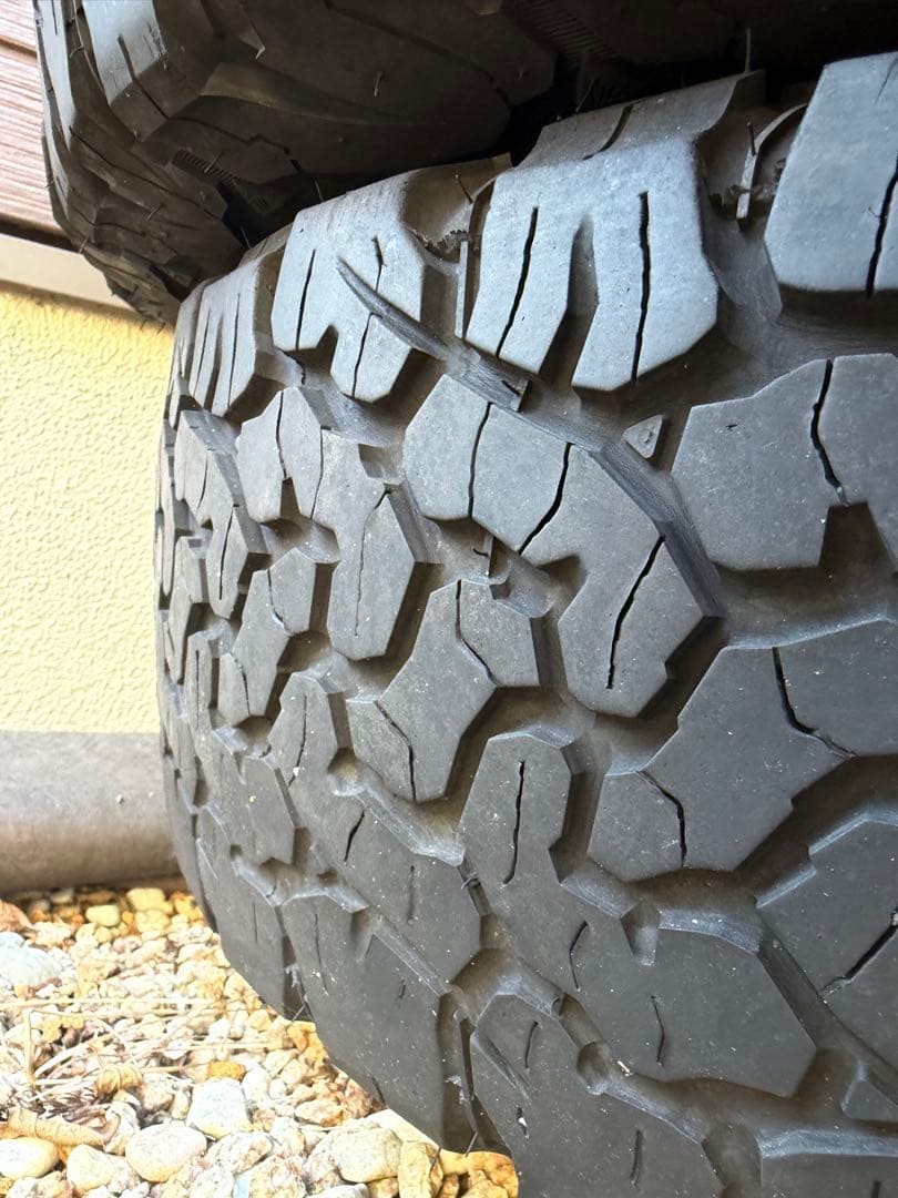 タイヤ・ホイール 225/70R16 BFGoodrich All-Terrain T/A KO2