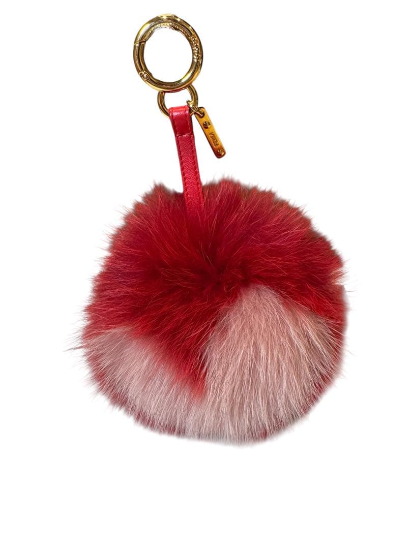 Fendi ボンボン型キーホルダー 赤・ピンク