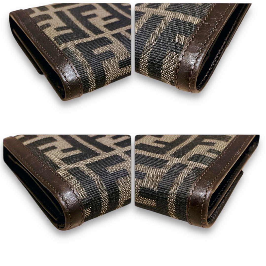 【美品】 FENDI 三つ折財布 ズッカ キャンバス レザー ブラウン