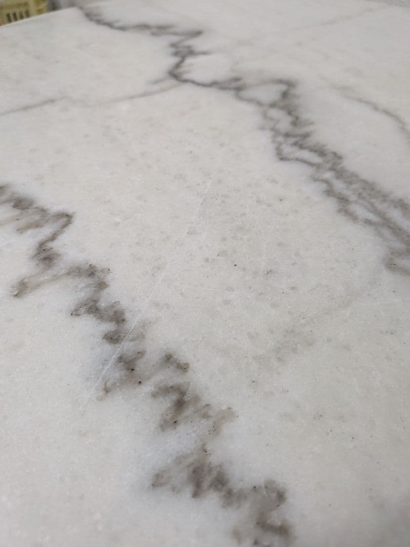 チューリップラウンドサイドテーブル エーロ・サーリネン リプロダクト マーブル