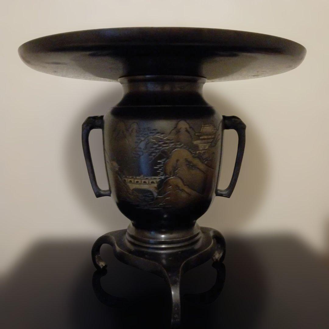 ☆黒色金属製花器 山水画付き 台不要であれば10000円