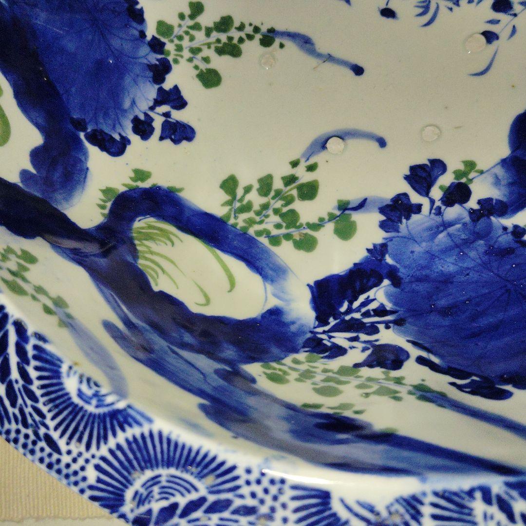 古い染付印判もの　大きめのどっしりした深鉢です　果物を盛っても　お花を浮かべても