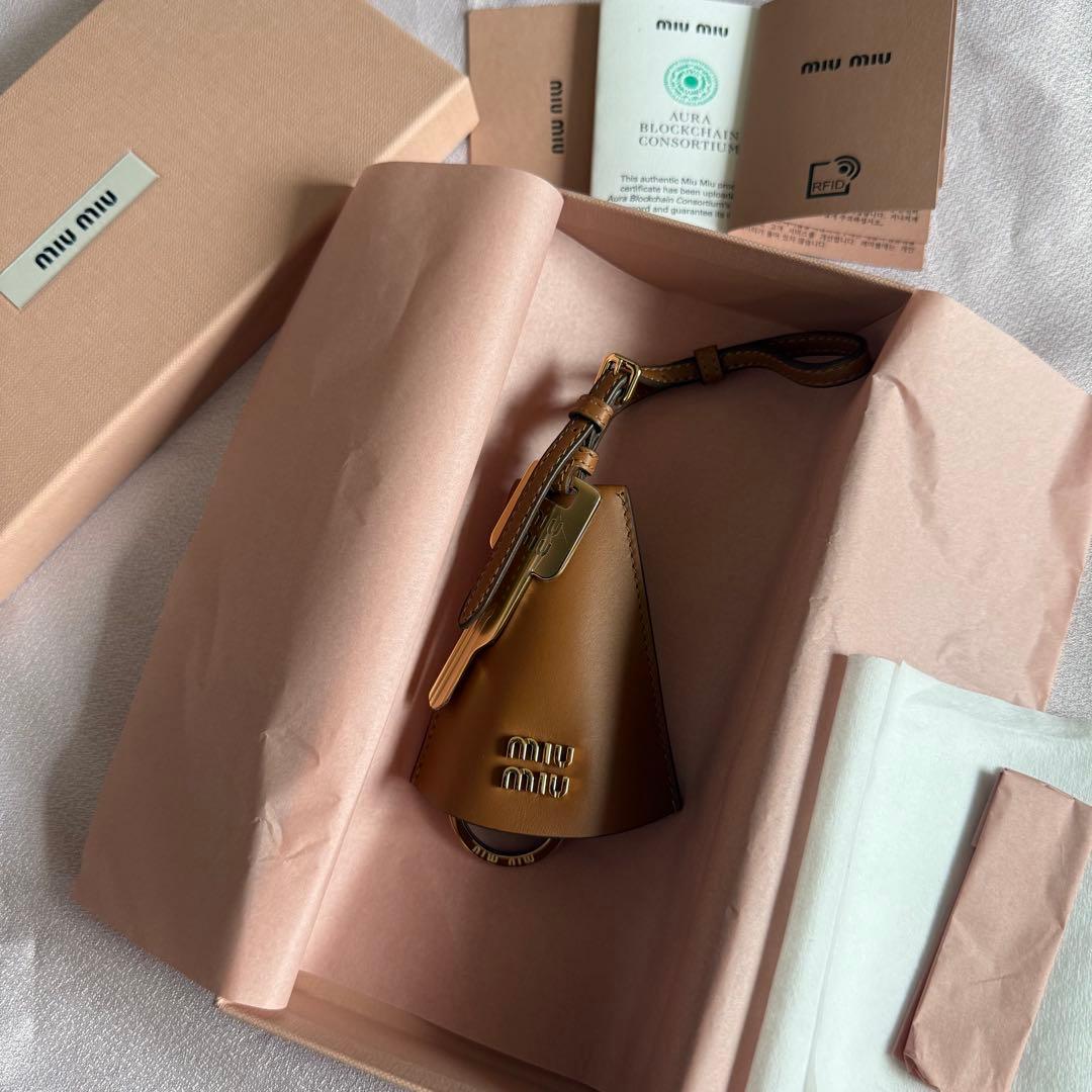 miumiu キーリング　キーチャーム　バッグチャーム