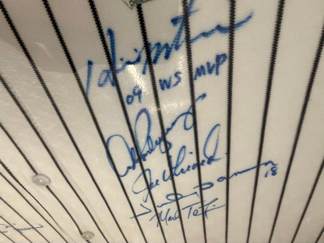 【本物・直筆サイン入りユニフォーム】ヤンキース：松井、ジーター等　WS優勝記念品