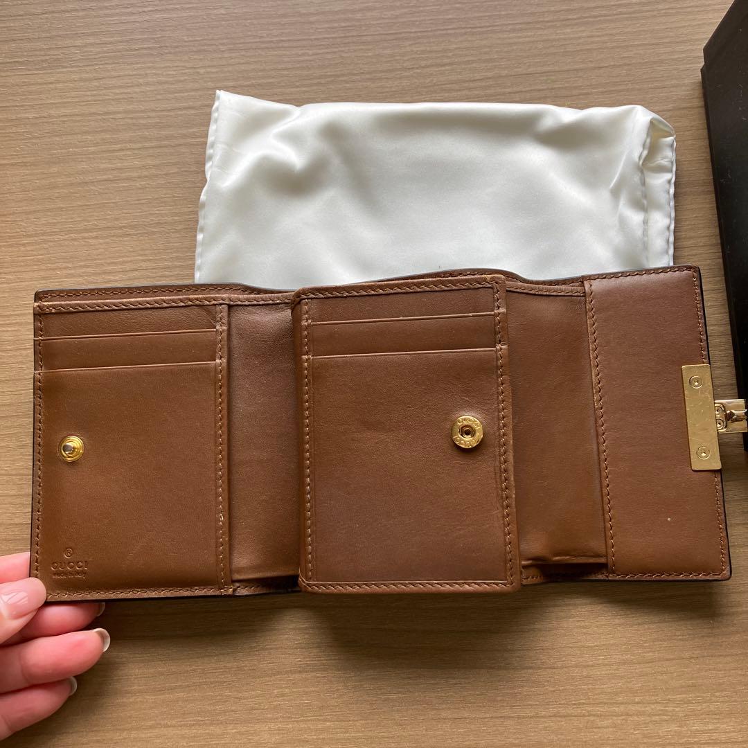 GUCCI 二つ折り財布 ベージュ ブラック