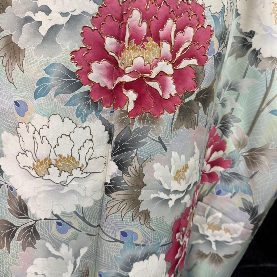 牡丹　孔雀の羽　駒刺繍　金彩　上品　逸品　フルセット　振袖　振り袖　※振袖のみ