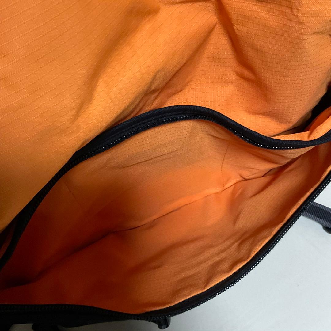美品　クランプラー CRUMPLER メッセンジャーバッグ グリーン