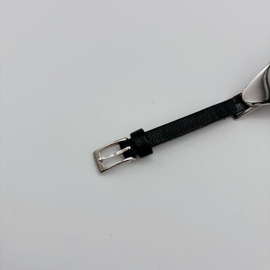 ヴィヴィアンウエストウッド ブレスレット レザー オーブ プレート シルバー 黒