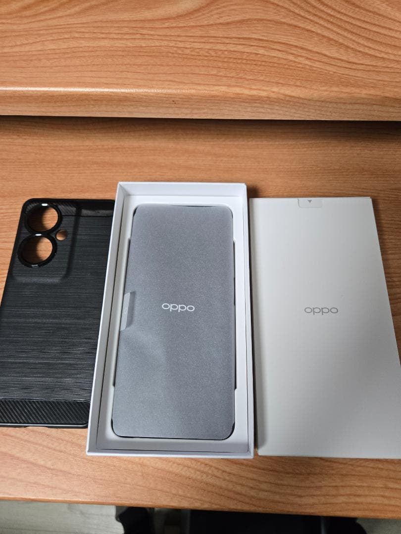 OPPO Reno 11A 本体 ケース付