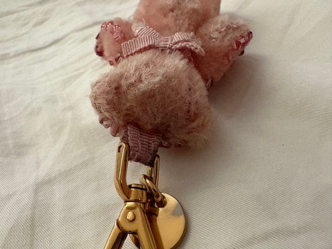PRADA クマ型キーホルダー ピンク