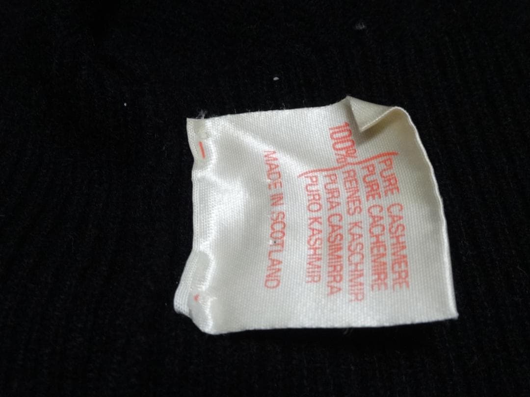 聖*様 ８０ｓ　プリングル　カシミヤカーディガン　スコットランド製　黒　ヴィンテ