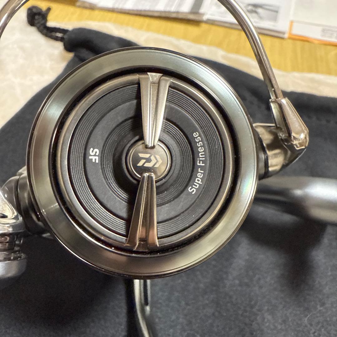 DAIWA エアリティ ST SF2000SS-P スピニングリール