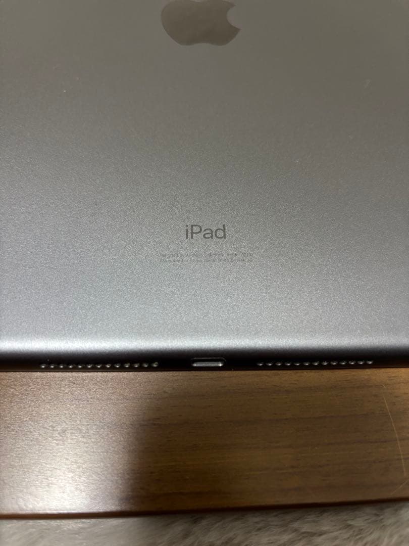 Apple iPad 第7世代　128GBスペースグレー 本体