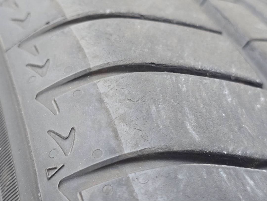 ブリヂストン　アレンザ　001 235/ 50Ｒ19 4本　2355019