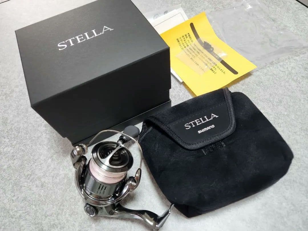 STELLA C2000SHG スピニングリール