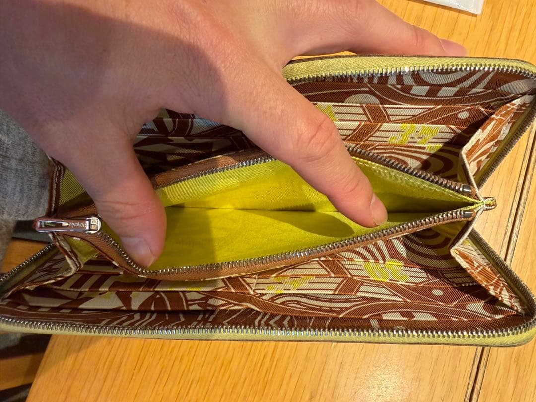 HERMES イエロー 長財布 箱付き