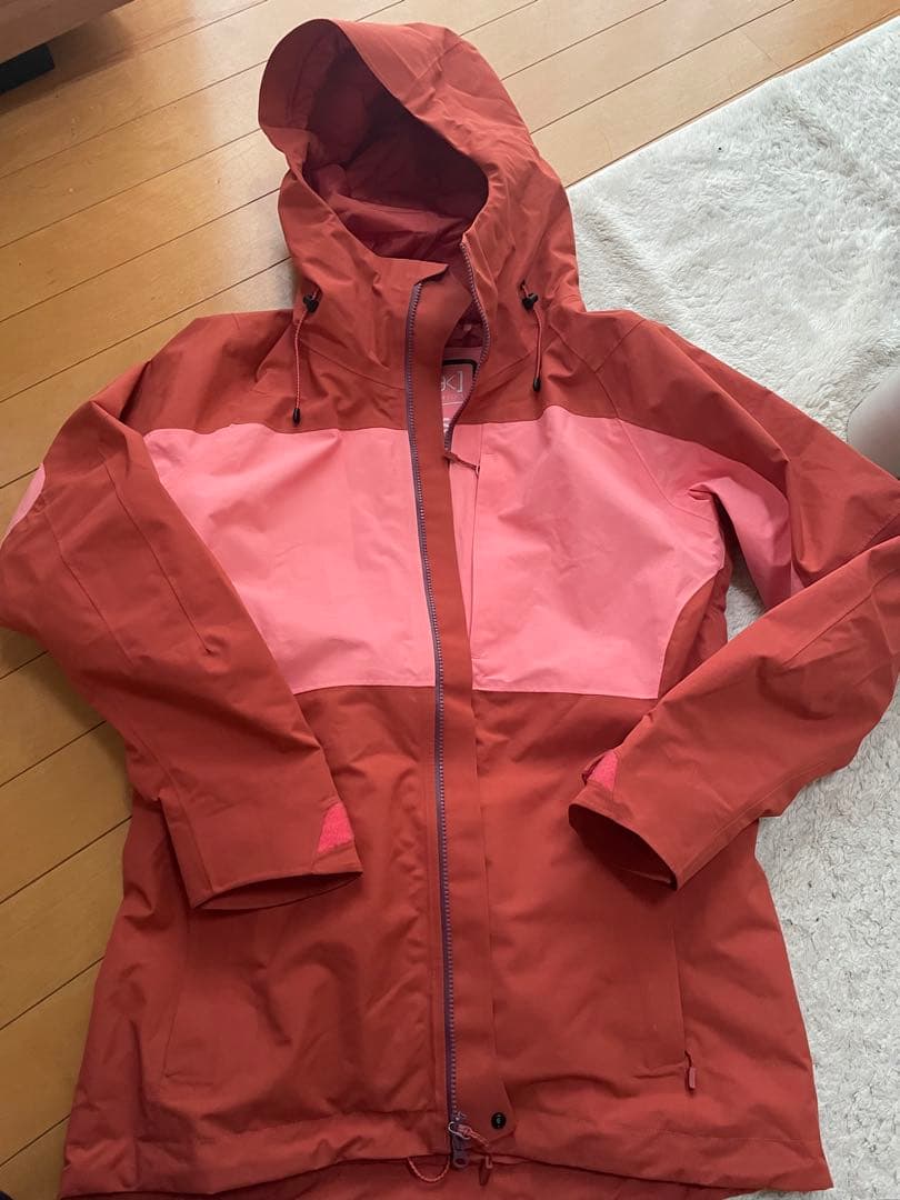 Burton [ak] スノーボードウェア S