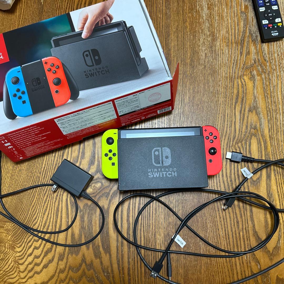 Nintendo Switch 本体 赤/青/黄 Joy-Con付き