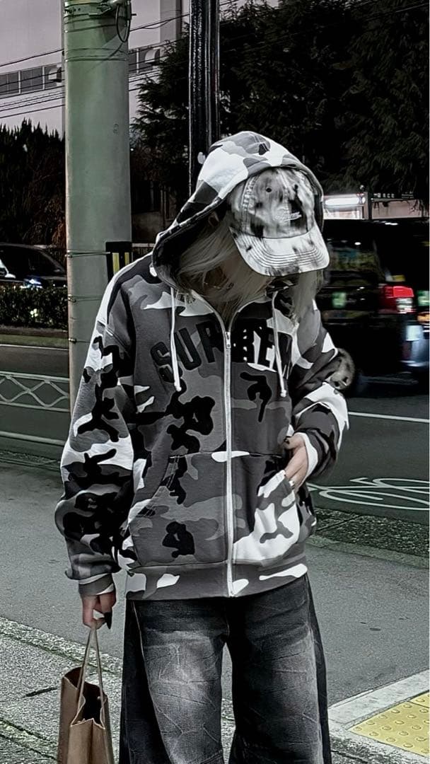 ウェア Supreme Sweatshirt \" Camo\" Size M