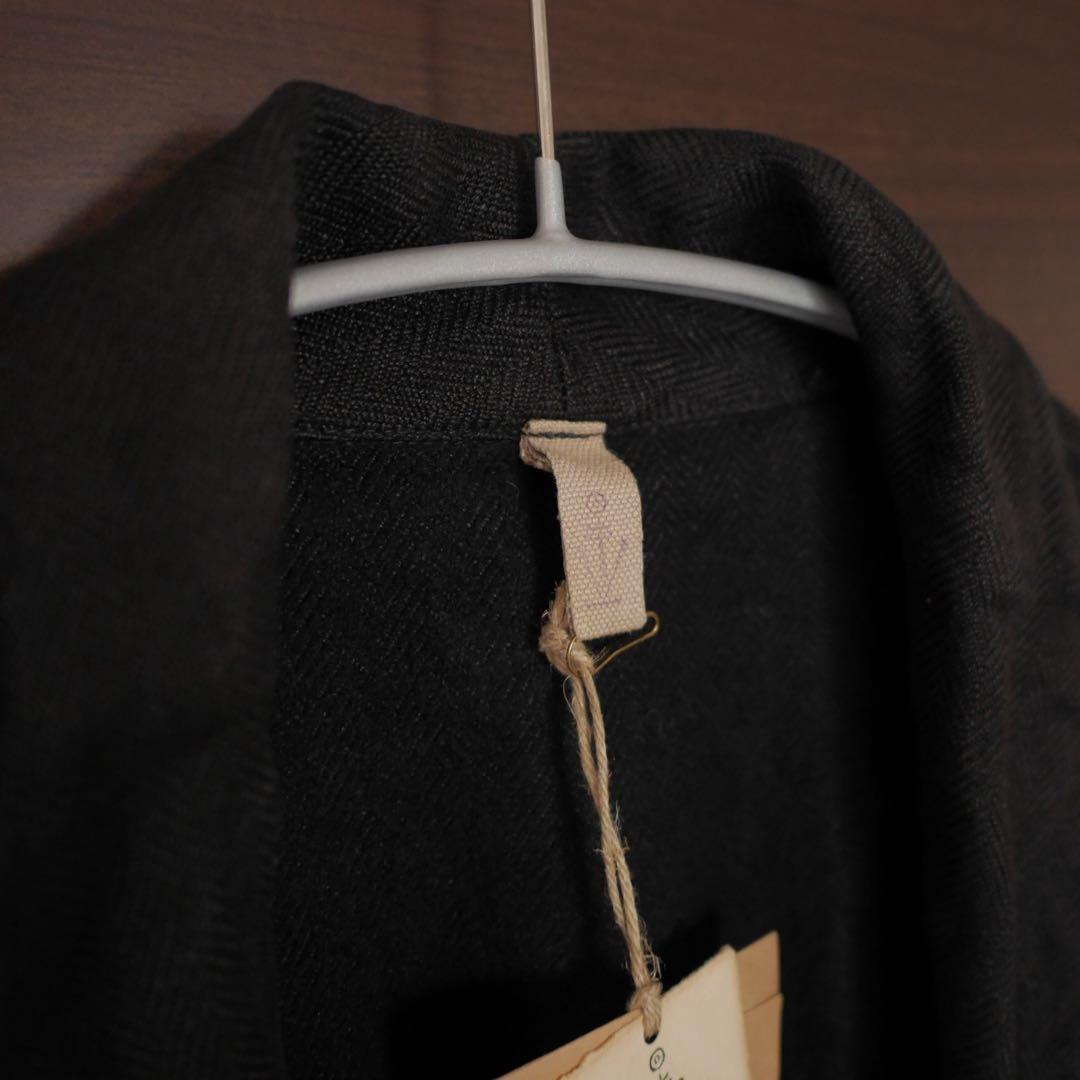 マキマロ ヘリンボーンローブコート