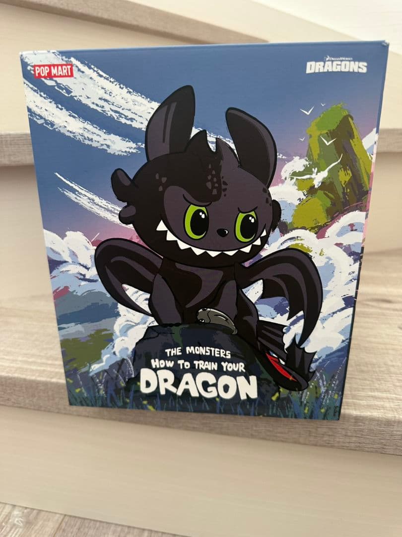 POP MART　ラブブ　ヒックとドラゴン