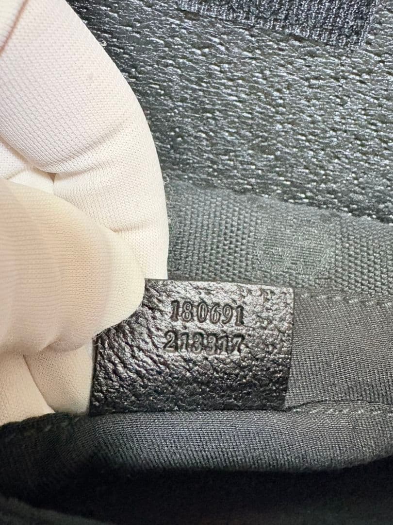 GUCCI ボディバッグ ブラック