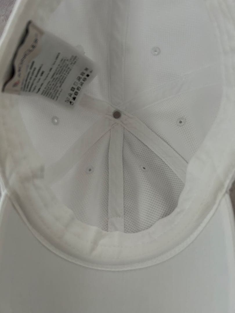 MONCLER モンクレール キャップ　ホワイト