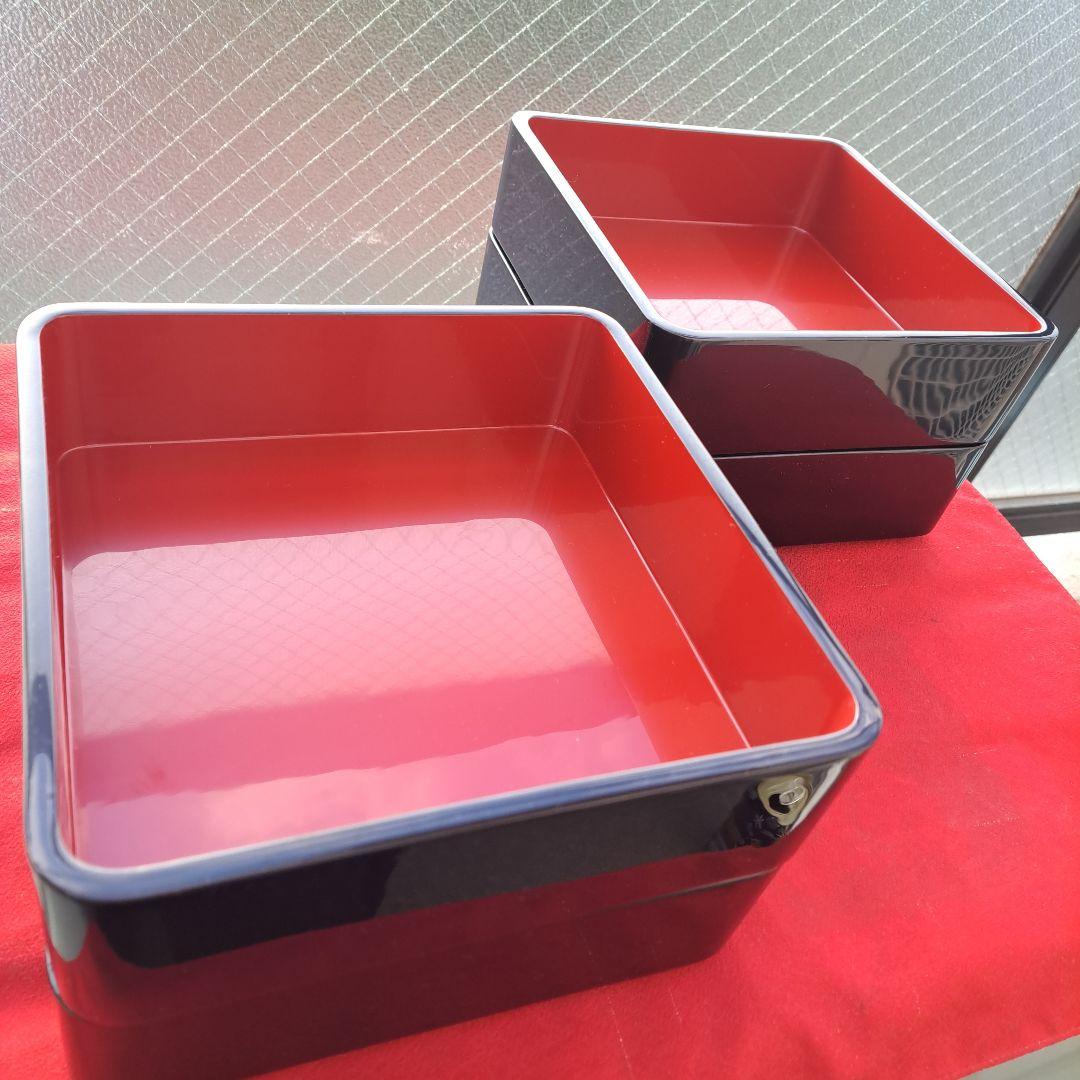 【輪島塗　6.5寸\"四段重箱】布着本堅地　黒内朱色　隅丸　未使用品