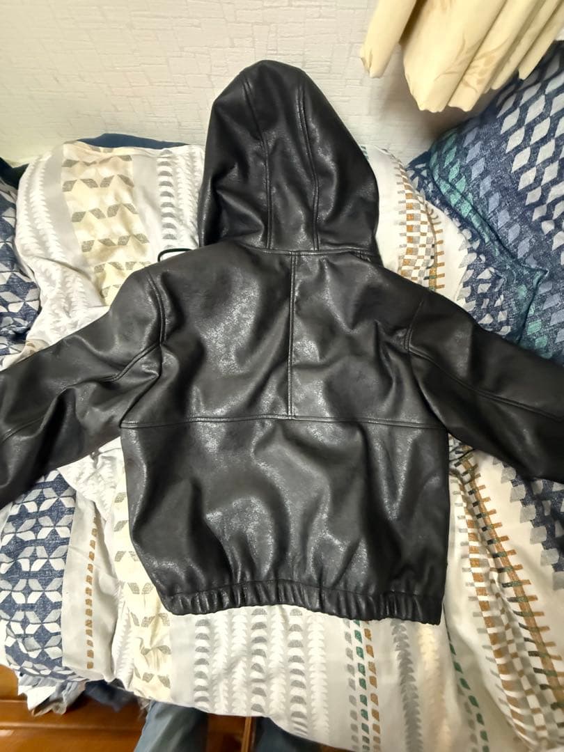 ZARA フェイクレザー　フーディージャケット