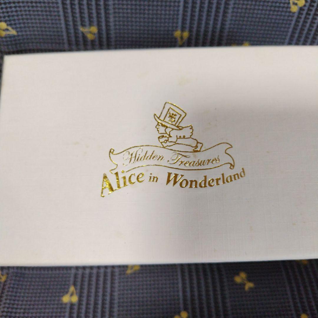 [未使用品] 不思議の国のアリス✥エナメルボックス✥ペンダント付き✥英国製