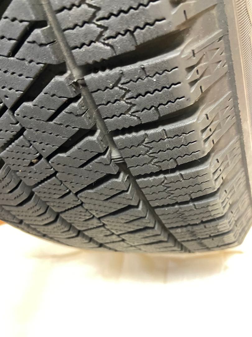 Ｋ③ スタッドレスブリザックVRX2 225/60R17アルファード30系