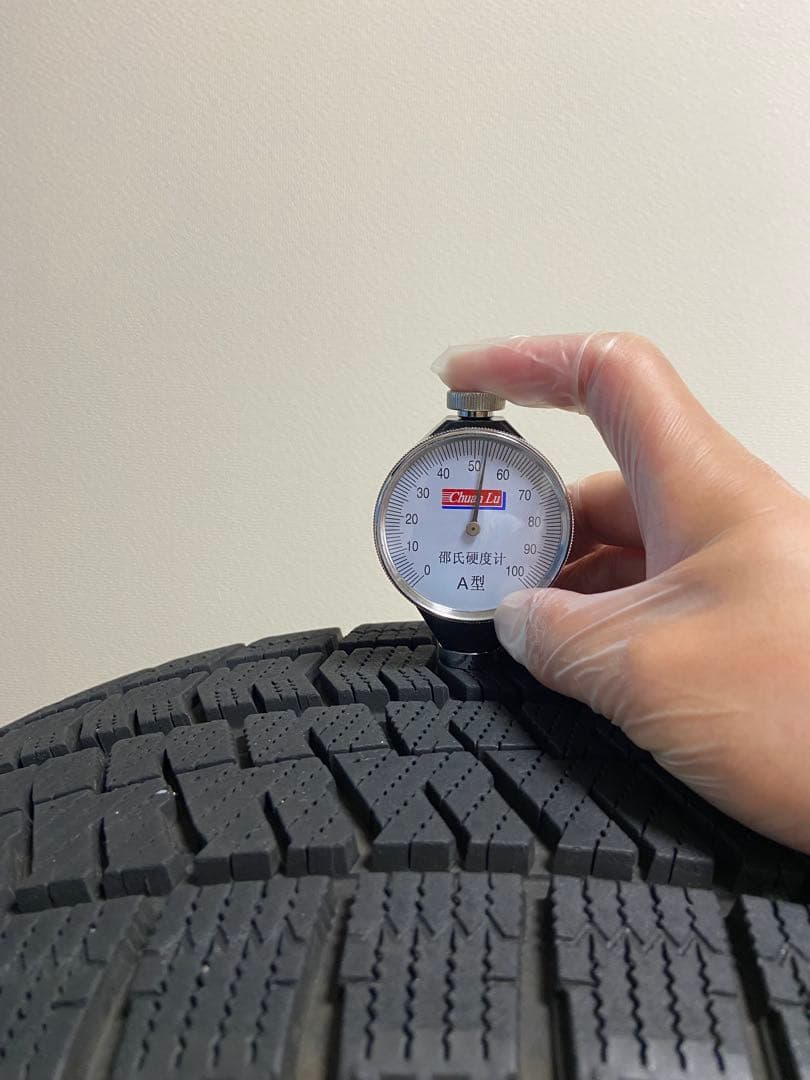 Ｋ③ スタッドレスブリザックVRX2 225/60R17アルファード30系