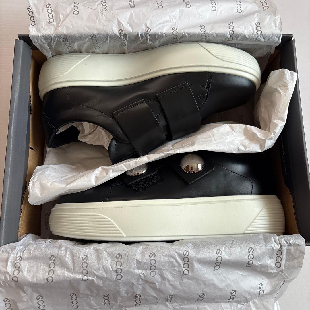 【myumyu！】ecco ブラック スニーカー 38