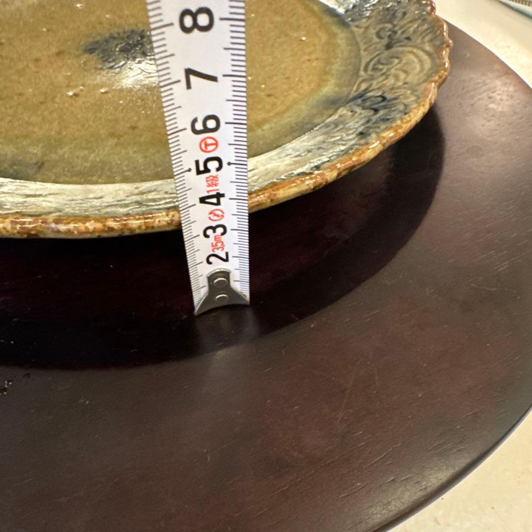 イムサエムさんのお皿 欠けあり1箇所 装飾的な青茶色の陶器皿