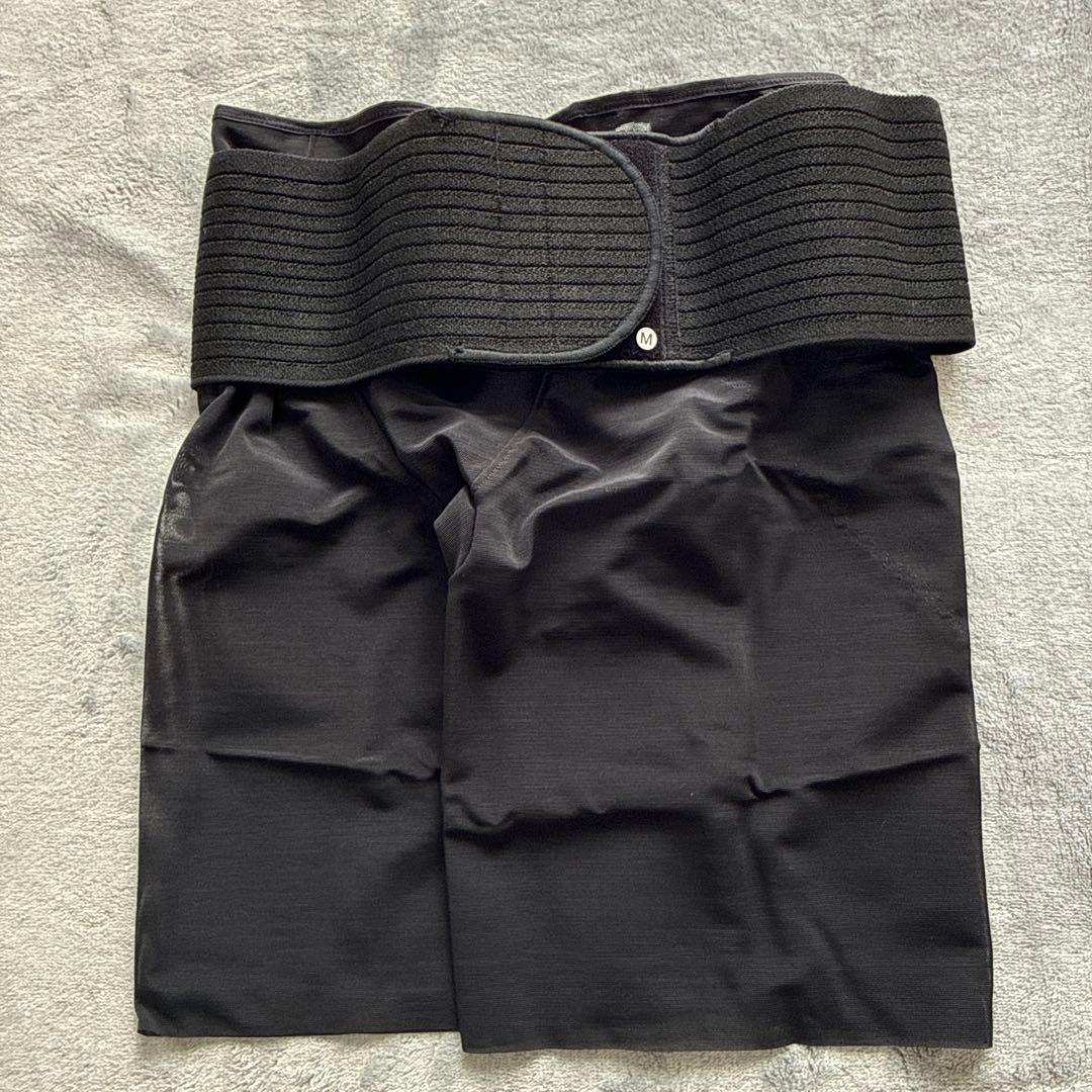 ヒップアップパワーガード　ブラック2枚　新品未使用　【Mサイズ】