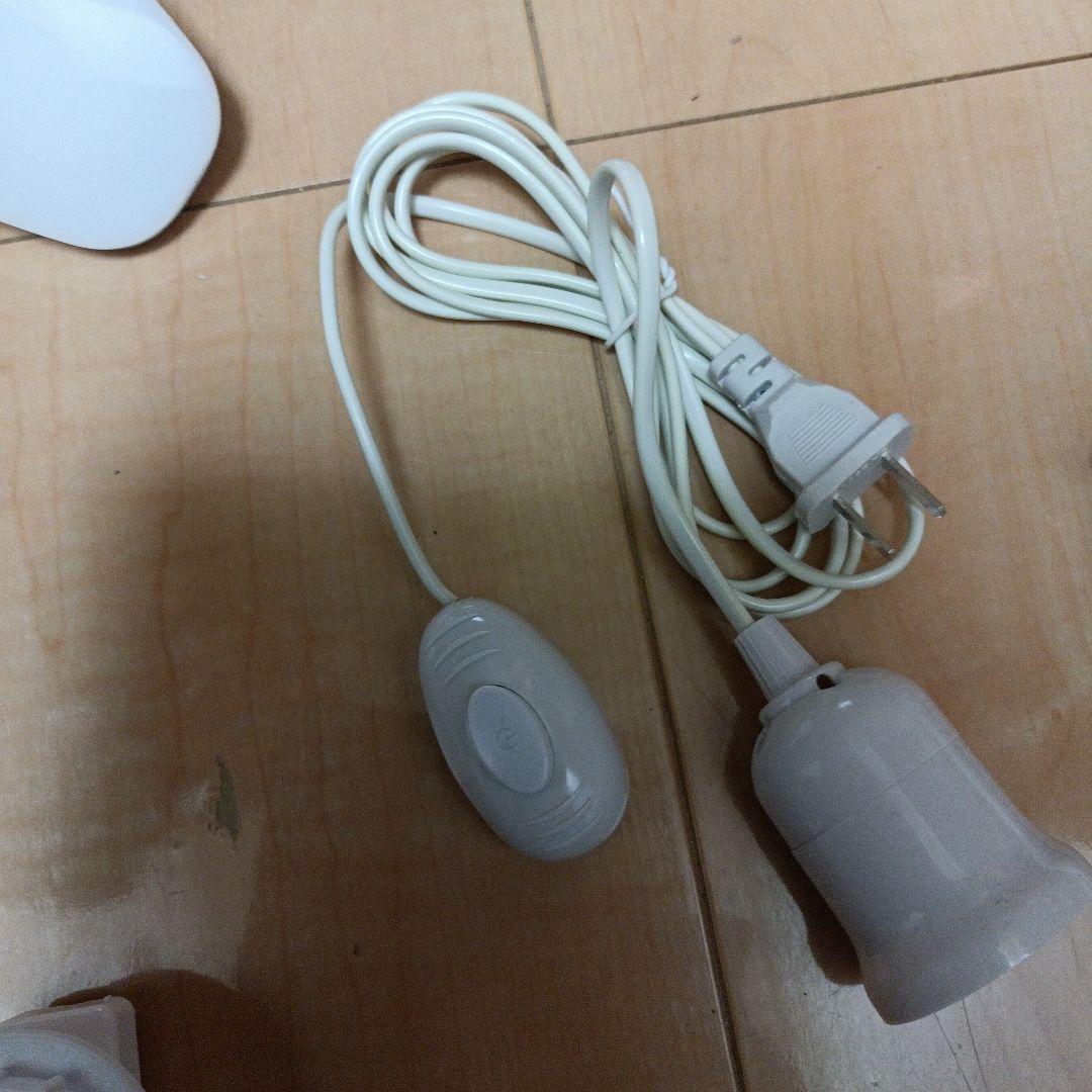 ガレージ、倉庫、作業灯部屋LED電球 4枚羽根 3個スイッチコード金具セット