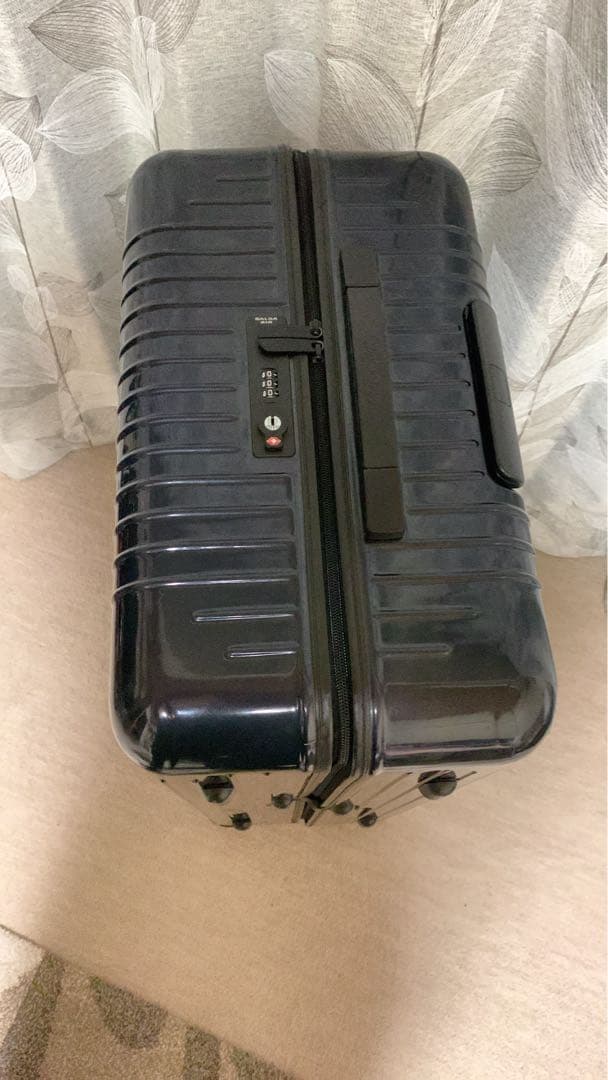 美品✨TSAリモワ82L 4輪サルサエアーネイビー