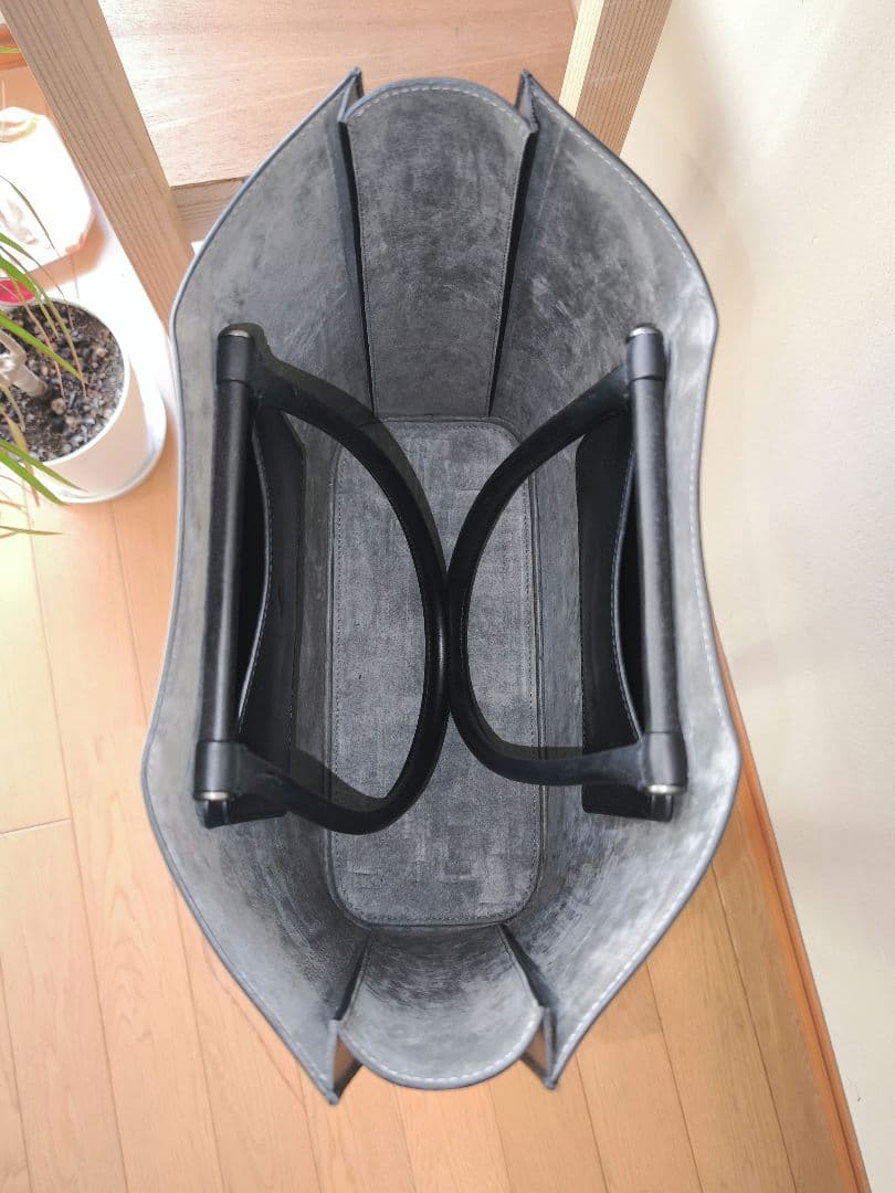 R*)様 土屋鞄 ブラックヌメトートバッグ