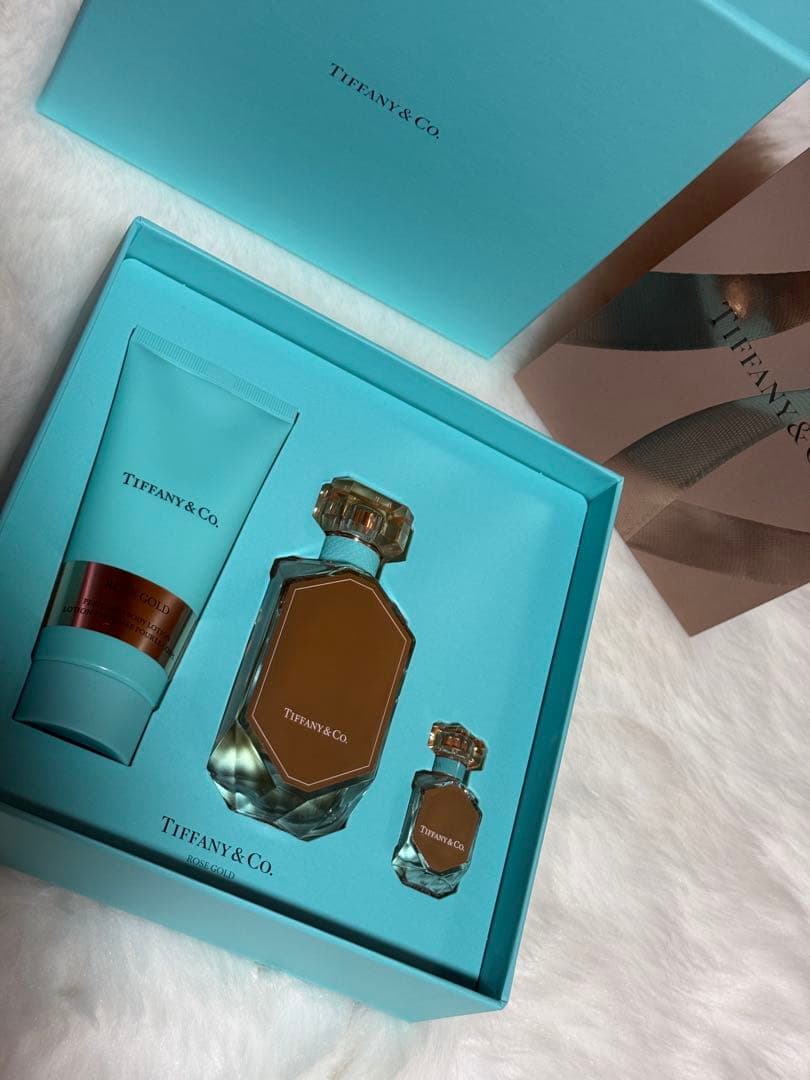 Tiffany & Co. ローズゴールド ホリデーコフレ　香水