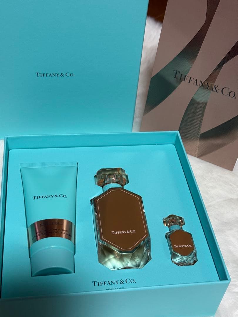 Tiffany & Co. ローズゴールド ホリデーコフレ　香水