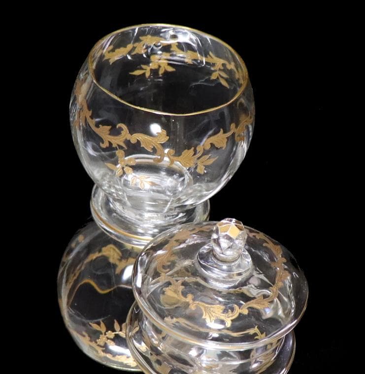 オールド・バカラ 24金彩花つなぎ文蓋物 1900年頃 ゴールド 金縁 小物入れ
