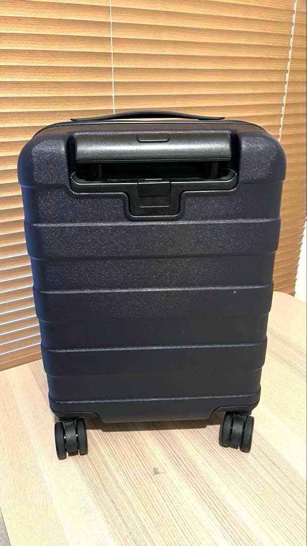 【無印良品】ハードキャリーケース紺色 20L 機内持ち込み可