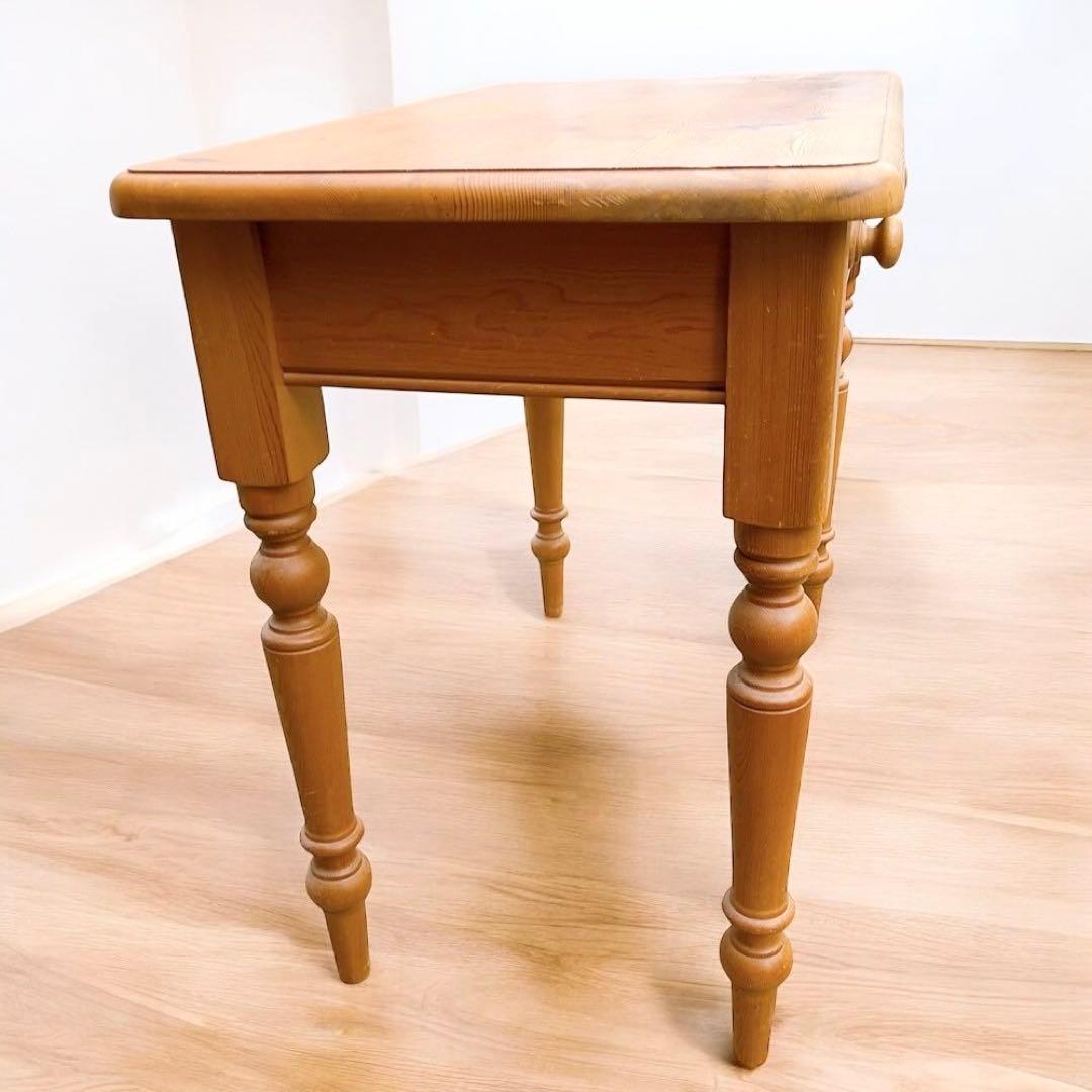 ペニーワイズ　家具　パイン無垢材　デスク