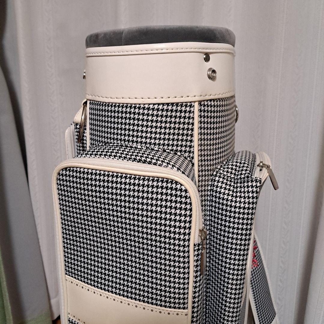 ナイキキャディバック、フード付き、8.5インチ。美品！