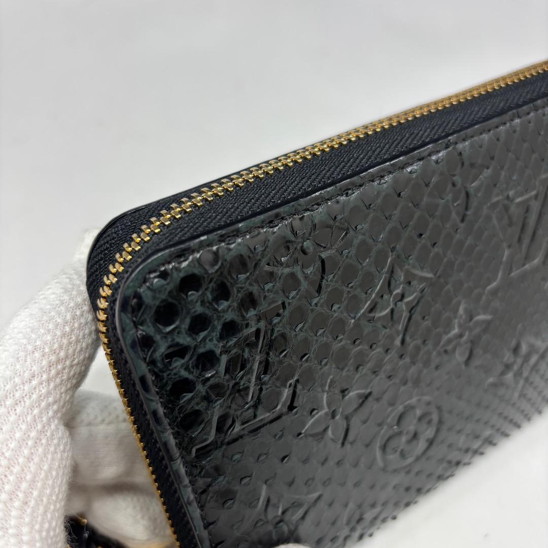 美品【LV本物】長財布/ジッピーウォレット/パイソン本革/モノグラム/ブラック