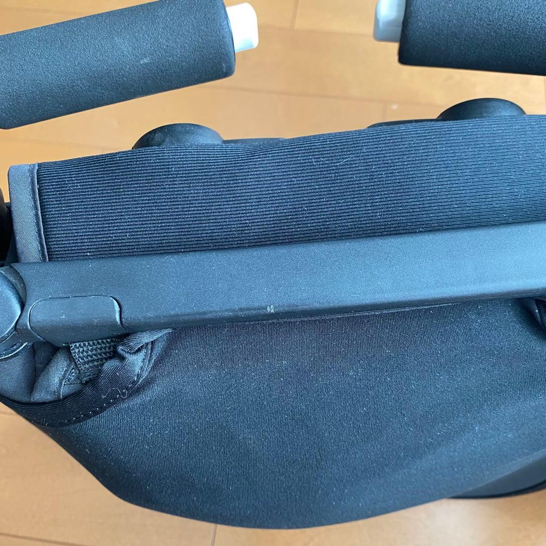 即日発送12/23まで　コンパクト　折りたたみ式ベビーカー ブラック　ポキット