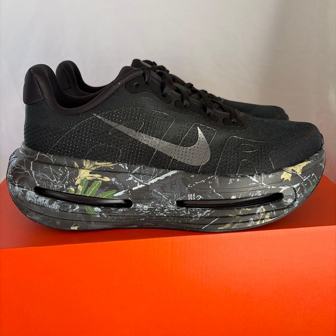 Nike Vomero Premium ボメロプレミアム