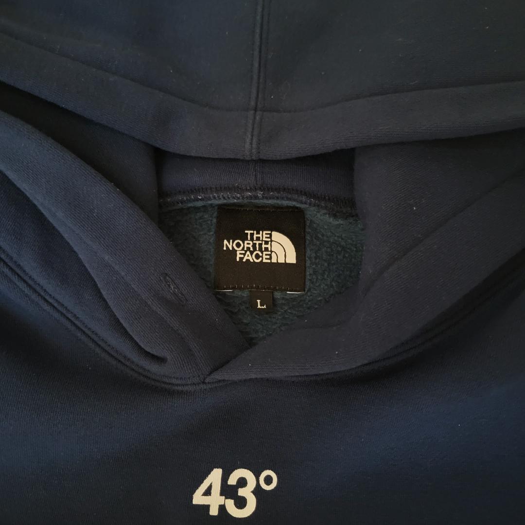 THE NORTH FACE トマム限定スーベニアフーディー（ネイビー）サイズL