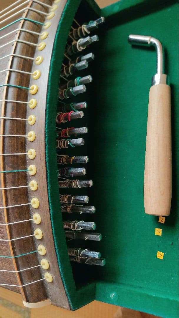 筝　中国古筝　21弦　スタンドなし